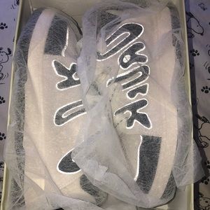 Reflective Trending Sneakers 🔥